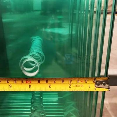 Vidrio templado de 6 mm con agujeros de procesamiento y perforación en el borde del suelo