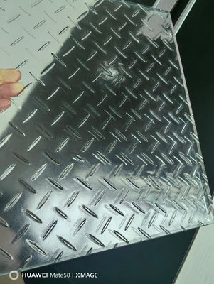 Vidrio laminado con patrón plano antideslizante en transparente/extra claro para pisos personalizables de tres capas